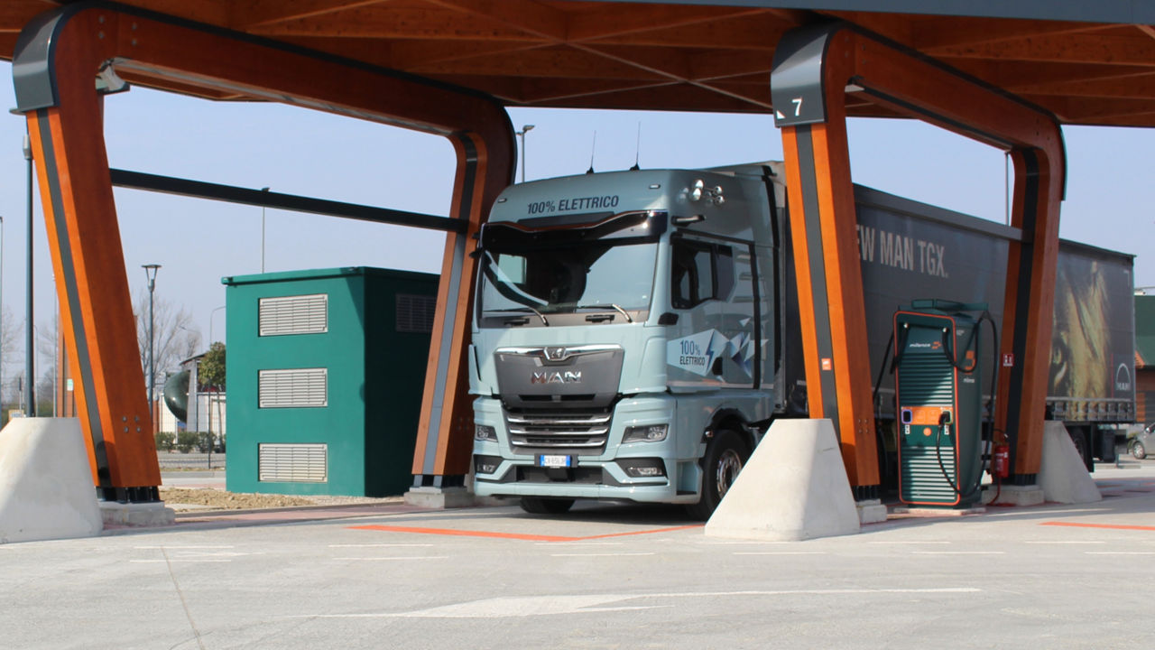 Three fleets – three paths to electrification 
